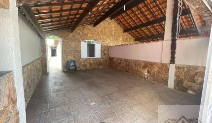 VENDE-SE CASA GEMINADA 3 DORMITÓRIOS - GUILHERMINA PRAIA GRANDE