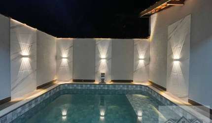 Casa com Piscina 2 Dormitórios 2 Vagas de Garagem
