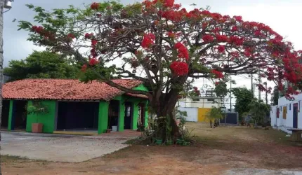 Terreno comercial à venda no Estrada do Coco, Lauro de Freitas  por R$ 4.200.000