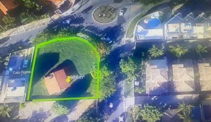 Terreno à venda no Buraquinho, Lauro de Freitas  por R$ 1.400.000