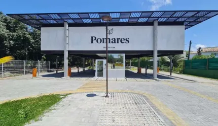 Terreno à venda na Praia de Busca Vida, Camaçari  por R$ 970.000