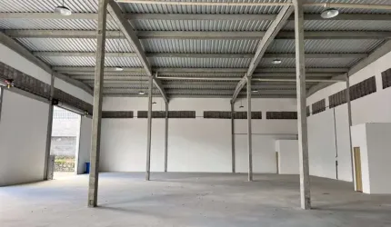 Barracão / Galpão / Depósito para alugar em Caji, Lauro de Freitas  por R$ 20.000