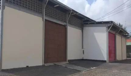 Barracão / Galpão / Depósito para alugar no Itingá, Lauro de Freitas  por R$ 19.200