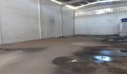 Barracão / Galpão / Depósito para alugar no Parafuso, Camaçari , 600 m2 por R$ 11.400