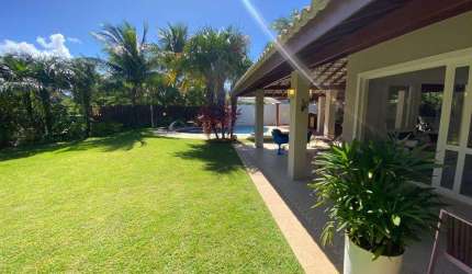 EXCELENTE CASA COM 4/4 EM BUSCA VIDA!