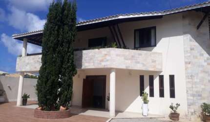 CASA COM 5 SUÍTES EM VILAS DO ATLÂNTICO
