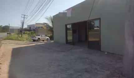 Barracão / Galpão / Depósito para alugar no Interlagos, Camaçari  por R$ 2.500