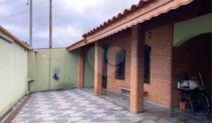 Casa com 3 quartos à venda em Jardim Simus - SP