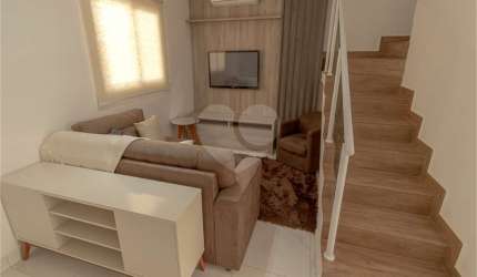 Condomínio com 2 quartos à venda em Jardim Simus - SP