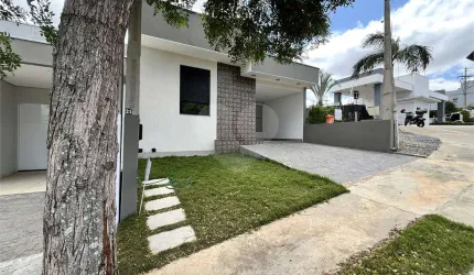Condomínio com 3 quartos à venda em Cajuru Do Sul - SP