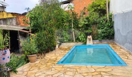 Casa térrea com 2 quartos à venda em Centro - SP