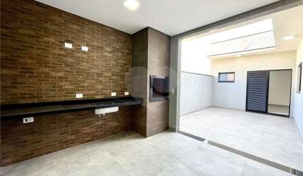 Condomínio com 3 quartos à venda em Wanel Ville - SP