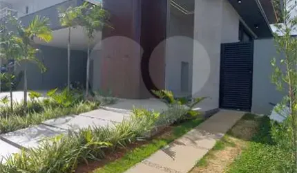 Condomínio com 4 quartos à venda em Bairro Da Vossoroca - SP