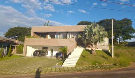 Condomínio com 3 quartos à venda em Caguassu - SP
