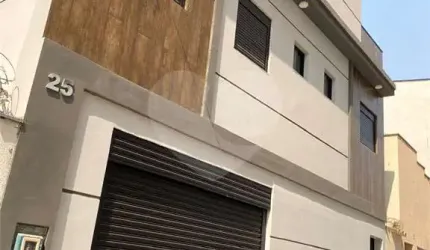 Prédio inteiro à venda em Centro - SP