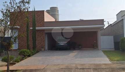 Condomínio com 4 quartos à venda em Jardim Itanguá - SP