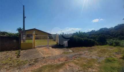 Chácara com 2 quartos à venda em Barreirinho - SP