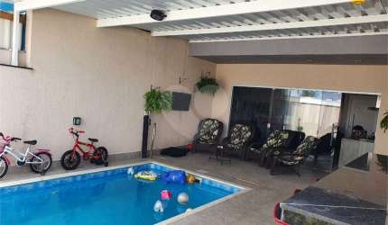 Condomínio com 3 quartos à venda em Horto Florestal - SP
