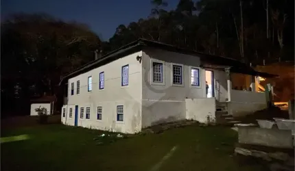 Condomínio com 4 quartos à venda em Centro - SP