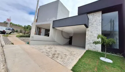 Condomínio com 3 quartos à venda em Wanel Ville - SP