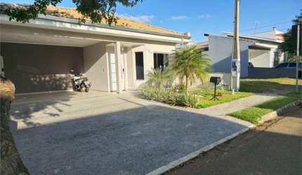 Condomínio com 3 quartos à venda em Zona Industrial - SP