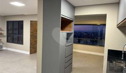 Apartamento com 3 quartos para locação em Parque Campolim - SP