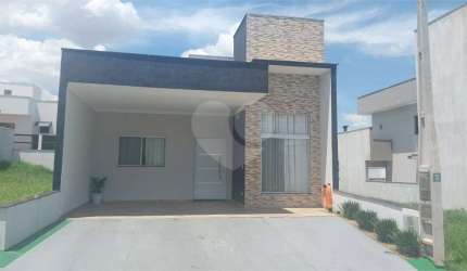 Condomínio com 2 quartos à venda em Horto Florestal - SP