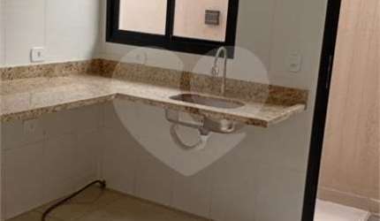 Casa com 3 quartos à venda em Horto Florestal - SP