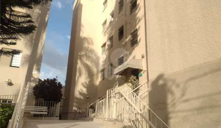 Apartamento com 2 quartos para locação em Vila São João - SP