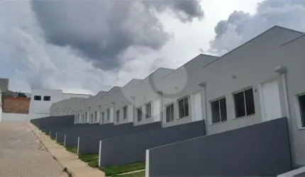 Condomínio com 1 quartos à venda em Jardim Maria Lúcia - SP