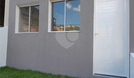 Condomínio com 1 quartos à venda em Jardim Maria Lúcia - SP