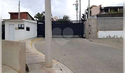 Condomínio com 2 quartos à venda em Brigadeiro Tobias - SP