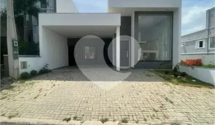 Condomínio com 3 quartos para locação em Brigadeiro Tobias - SP