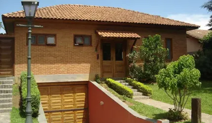 Casa à venda em Aldeia da Serra.