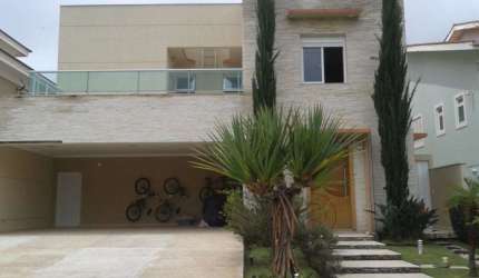 CASA A VENDA EM ADEIA DA SERRA