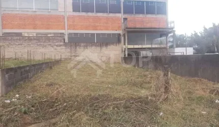 Terreno à venda na Vila Max, São Carlos  por R$ 200.000