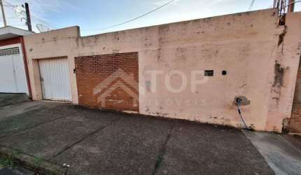 CASA COM 2 DORMITORIOS