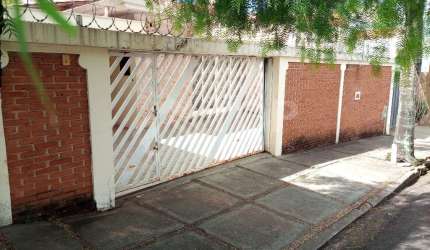 Casa com 4 quartos à venda no Centro, São Carlos , 260 m2 por R$ 790.000