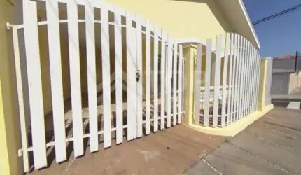 Casa com 4 quartos para alugar na Vila Rancho Velho, São Carlos , 142 m2 por R$ 2.445