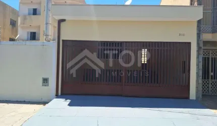 Lindo imovel com 3 dormitorios, sendo 1 suite no Bairro Cidade Jardim