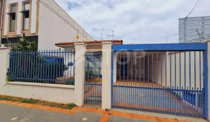 Casa com 2 quartos para alugar no Centro, São Carlos , 130 m2 por R$ 2.500