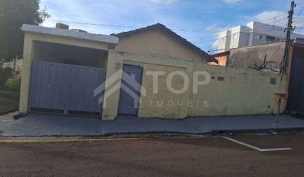 Excelente imovel com 3 dormitorios, proximo a Santa Casa, USP e de facil acesso a regiao central