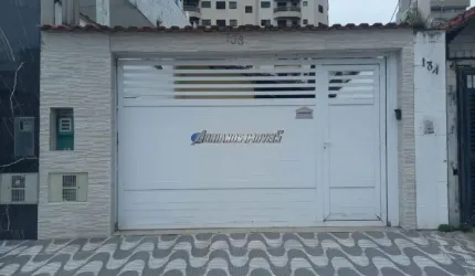 Casa 03 dormitórios - 200 metros da praia - Aviação