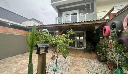Casa com 2 quartos à venda na Rua Carijó, 157, Bela Vista, Palhoça, 73 m2 por R$ 450.000