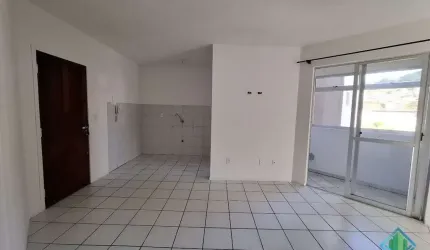 Apartamento com 2 quartos à venda na Rua Afrísio de Senna Vaz, 631, Serraria, São José, 48 m2 por R$ 230.000
