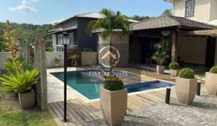 Casa em Várzea das Moças  -  Niterói