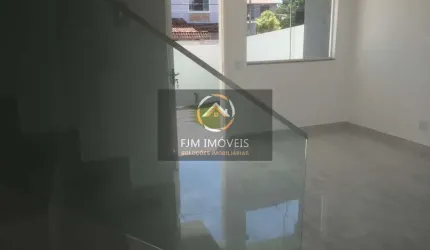 FJM IMÓVEIS VENDE.Conheça essa incrível casa localizada em Serra Grande - Niterói! Com 140M² de área útil, essa propriedade é perfeita para quem busca conforto e espaço para toda a família. São 4 dorm