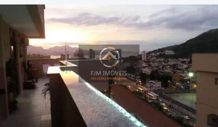 Espaçoso apartamento de 2 quartos com suíte e 120m² no Centro de Niterói - R$ 750.000 para venda