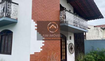 Casa de luxo em Camboinhas, Niterói: 500m², 4 quartos, 2 suítes, 3 banheiros por R$3.800.000 para venda e locação