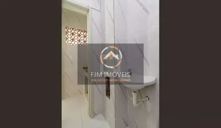 FJM Imóveis vende: Centro de Niterói: Apartamento de 31m² com 1 dormitório e 1 banheiro por R$160.000